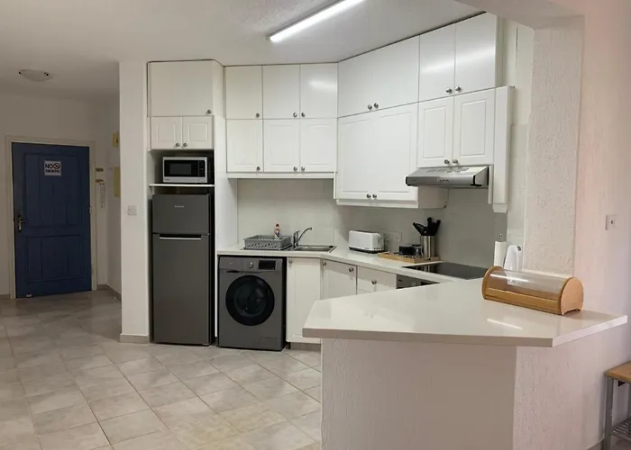 Kings Palace - Stylish, Modern 2 Bed With Sea Views Apartamento Paphos