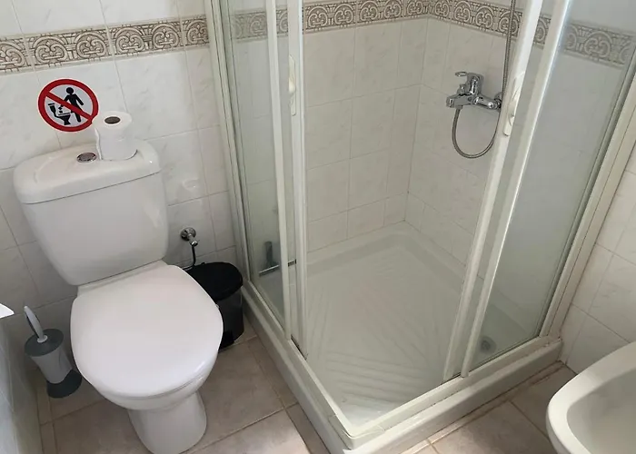 Daire Kings Palace - Stylish, Modern 2 Bed With Sea Views Pafos