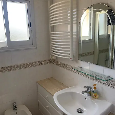 Apartment Kings Palace - Stylish, Modern 2 Bed With Sea Views